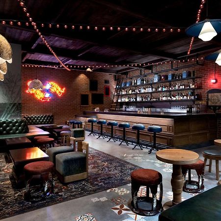 Conrad Las Vegas At Resorts World Eksteriør bilde The interior of the nightclub