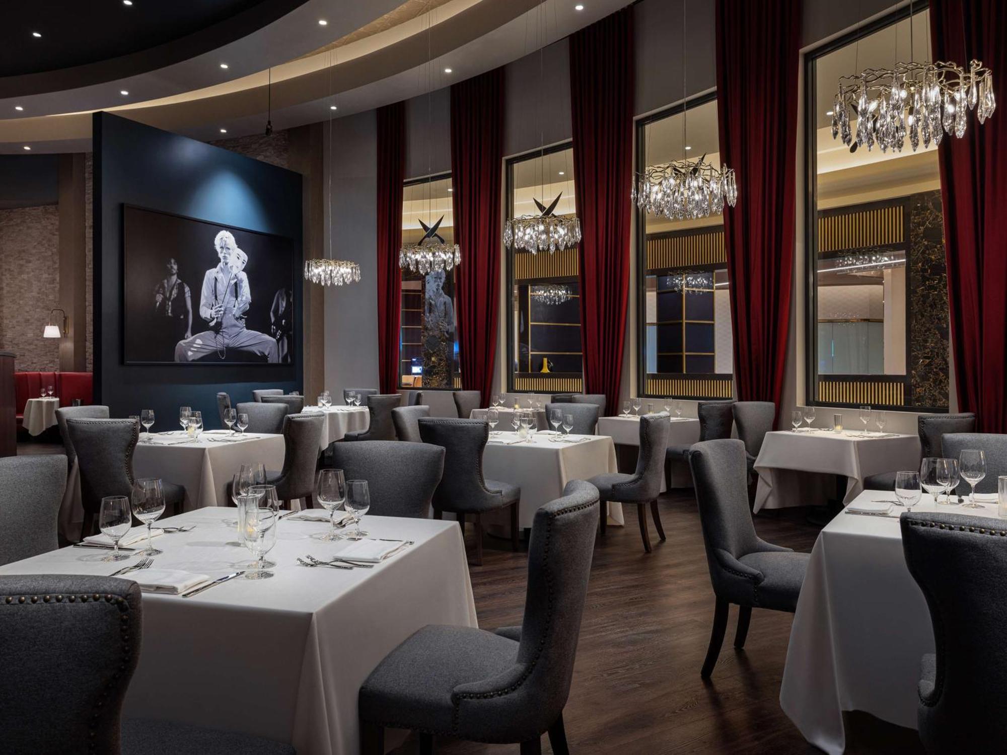 Conrad Las Vegas At Resorts World Eksteriør bilde The interior of the restaurant